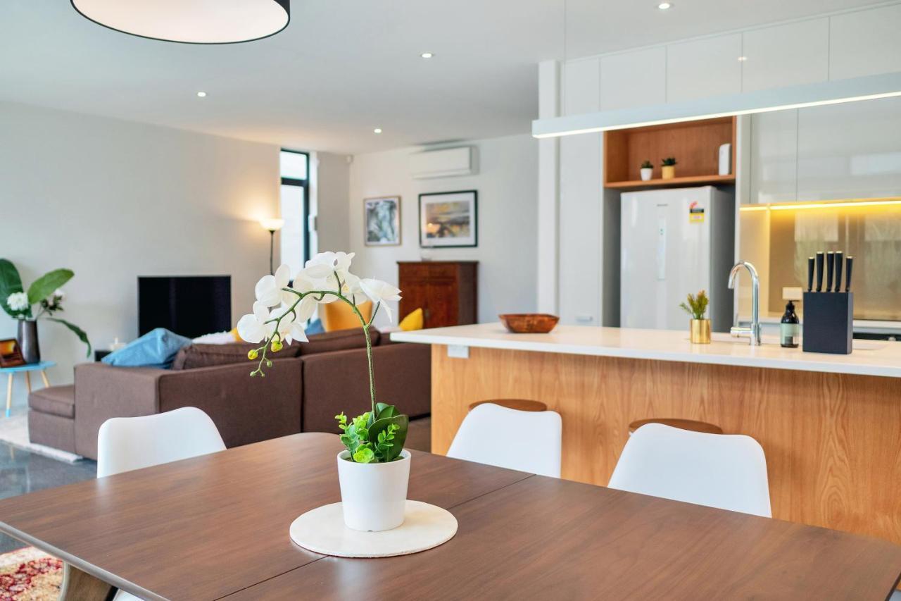 Blissful Breeze Townhouse With Parking And Patio Villa Auckland Kültér fotó